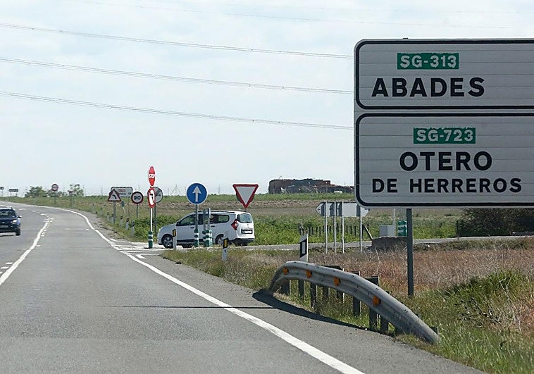 Un herido tras la colisión de un camión y una furgoneta en Segovia